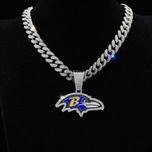 Hot selling fashionable diamond eagle head NFL team necklace accessories